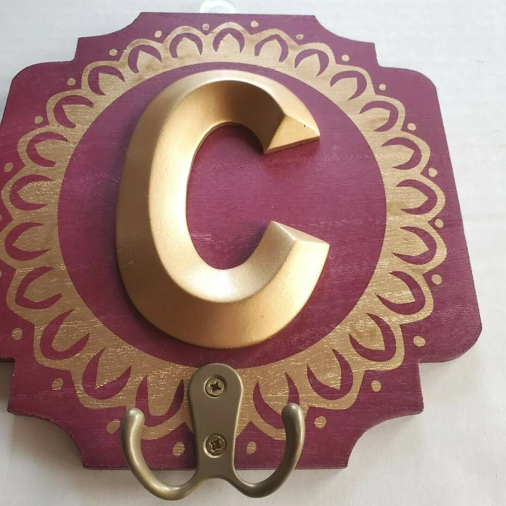 Wooden Wall Mounted Monogram “C” Jewelry Hook Maroon & Gold NEW